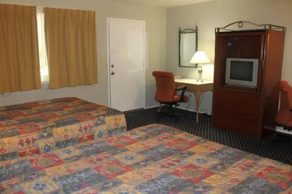 Golden Chain Motel Main image